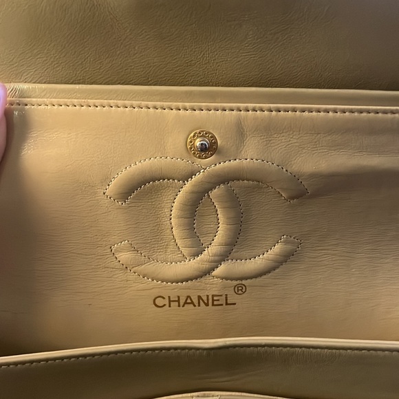 🔥Authentic Chanel medium Double Flap Classic Handbag🔥 - Picture 7 of 17